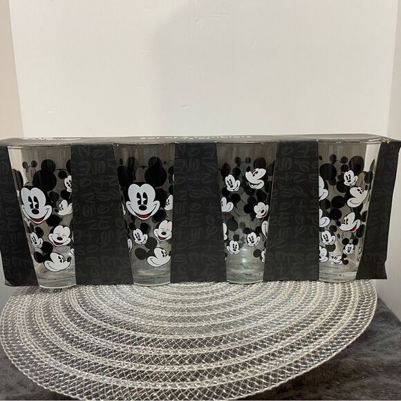 Disney Mickey and Minnie Mouse Glasses set of 4 NWT - Picture 1 of 7
